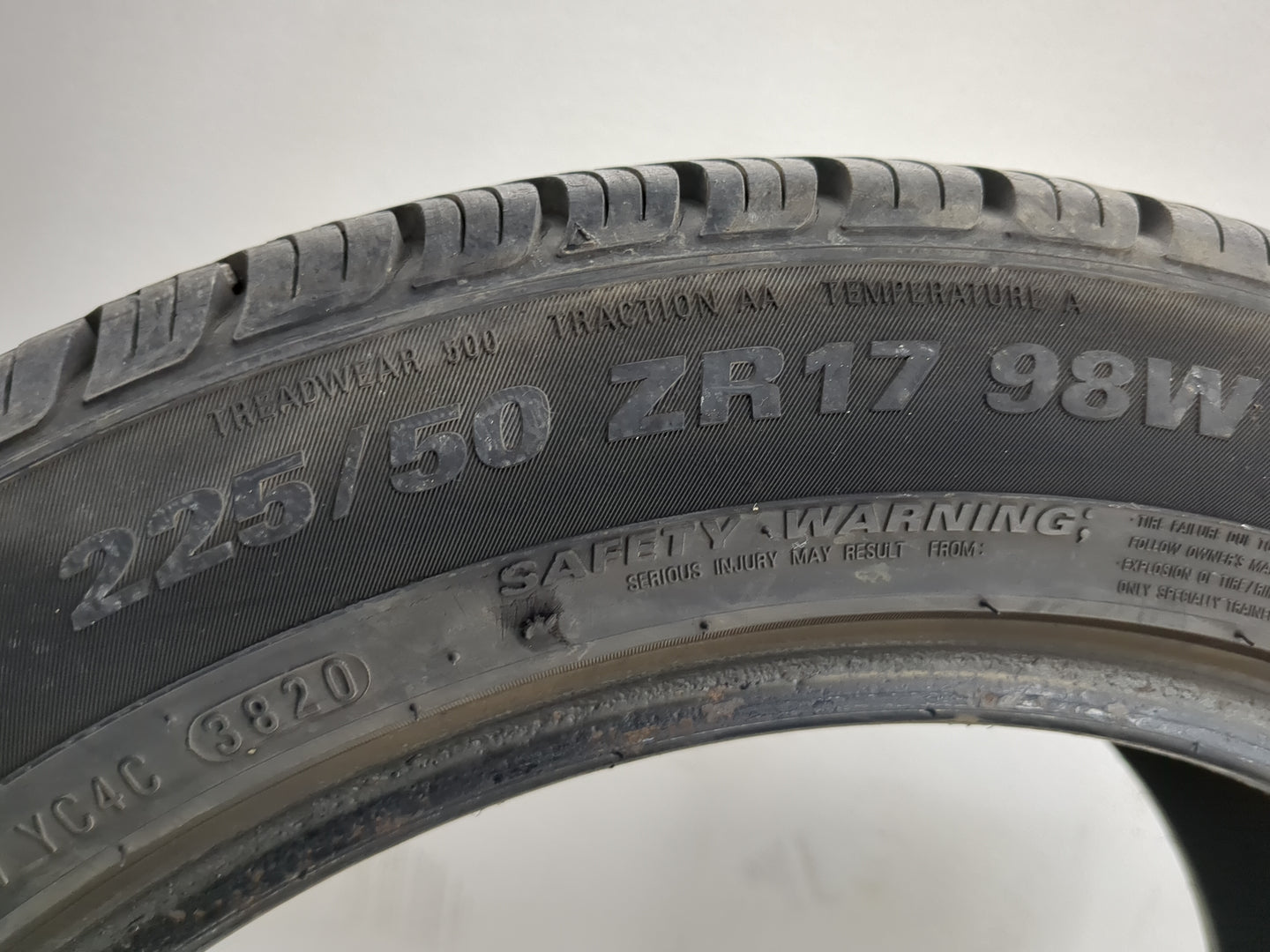Used Tire 225/50ZR17 KUMHO SOLUS TA71 98W - Tread Depth 11/32 - Oemusedautoparts1.com