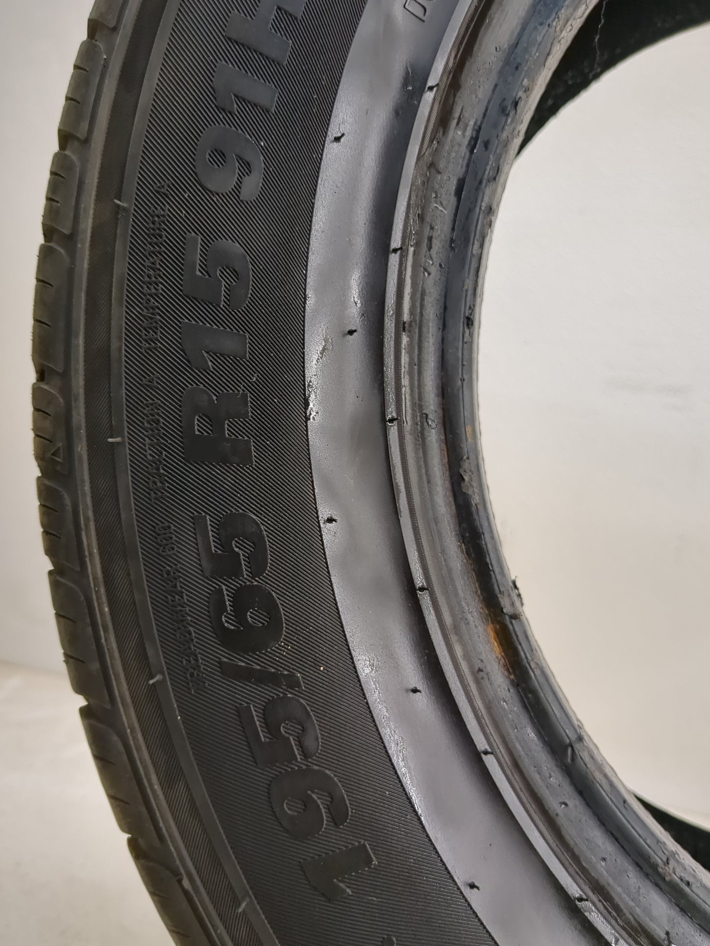 Used Tire 195/65R15 SUREDRIVE TOURING A/S 91H - Tread Depth 9/32 - Oemusedautoparts1.com