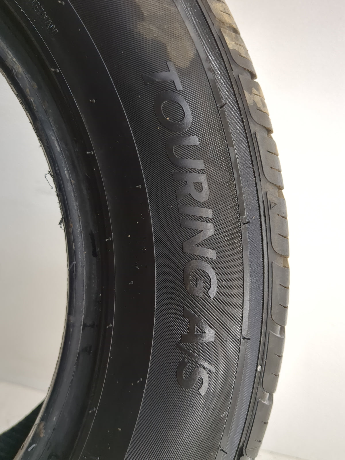 Used Tire 195/65R15 SUREDRIVE TOURING A/S 91H - Tread Depth 9/32 - Oemusedautoparts1.com