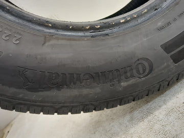 Used Tire 225/65R16 CONTINENTAL TRUECONTACT TOUR 100T - Tread Depth 7/32