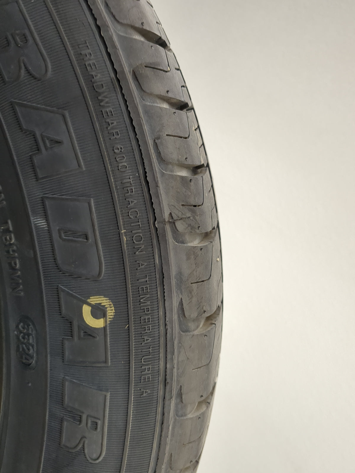 Used Tire 225/55R17 RADAR DIMAX AS-8 101V - Tread Depth 11/32 - Oemusedautoparts1.com
