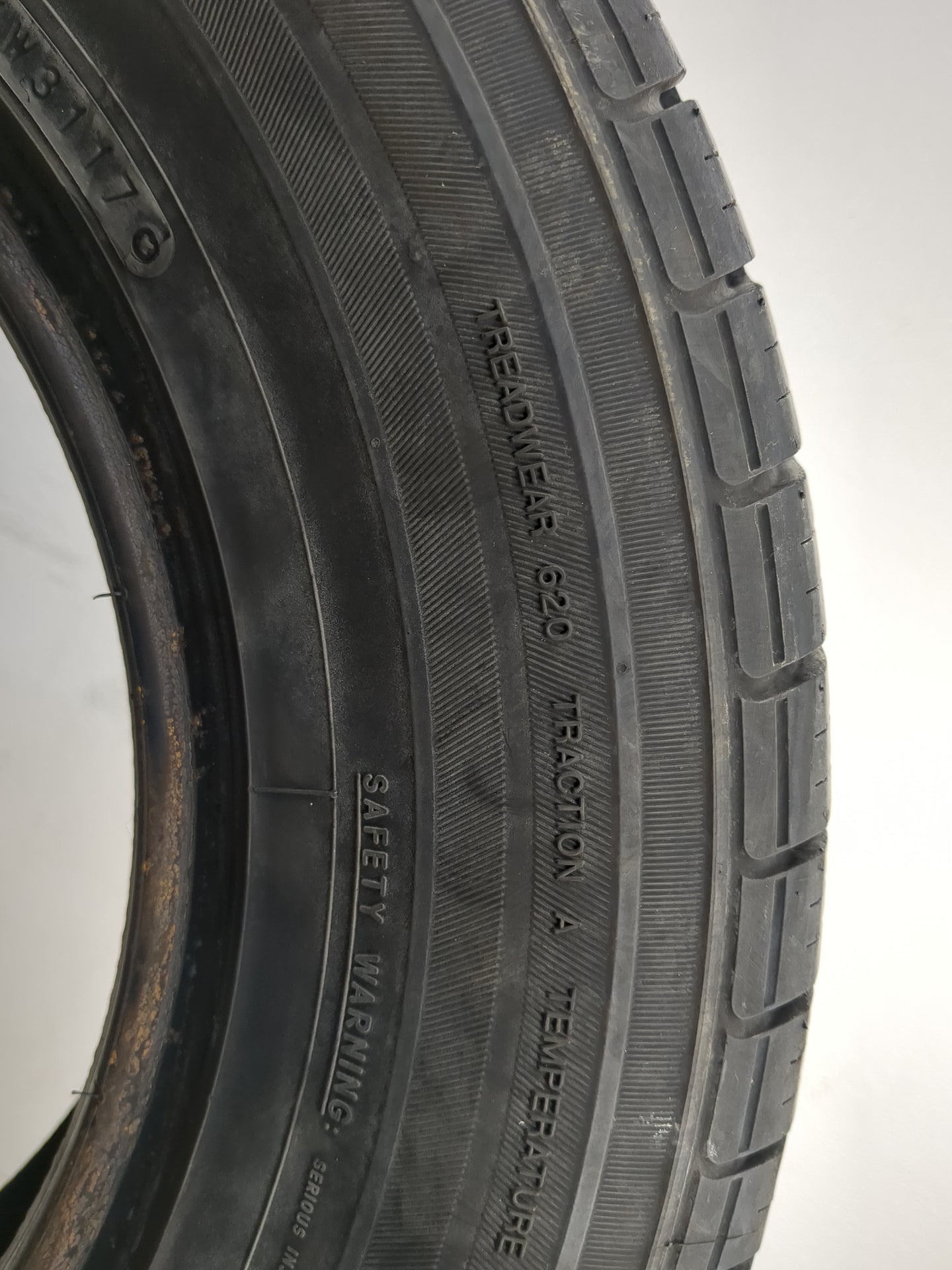 Used Tire P195/70R14 TOYO EXTENSA A/S 90T - Tread Depth 7.5/32 - Oemusedautoparts1.com