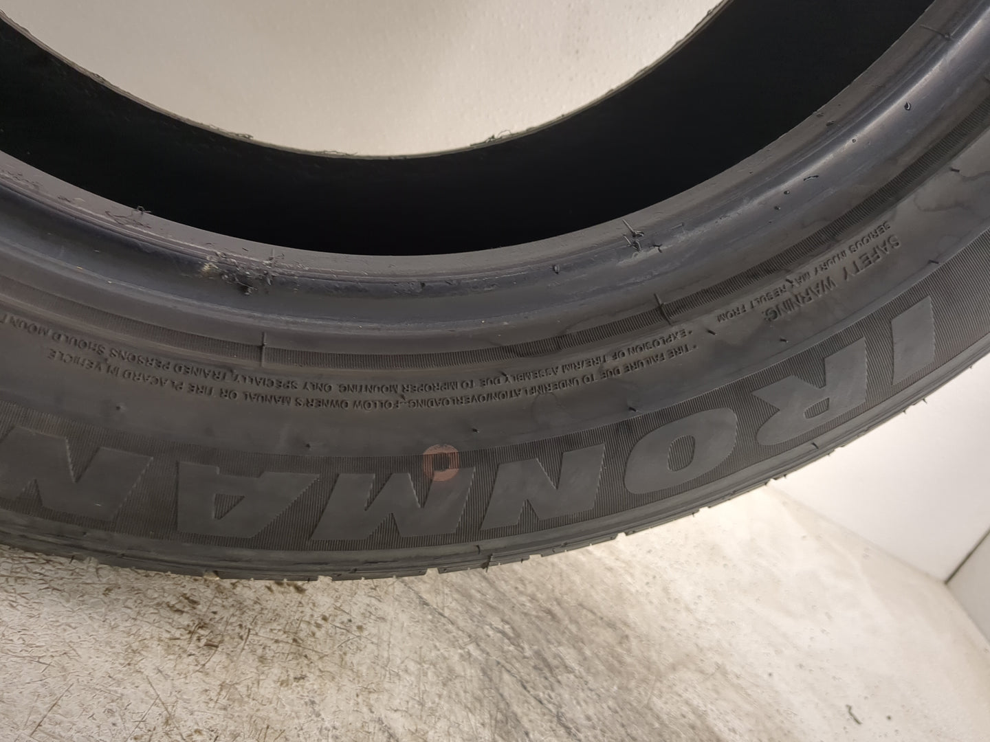 Used Tire 225/55R17 IRONMAN GR906 97H - Tread Depth 10/32 - Oemusedautoparts1.com