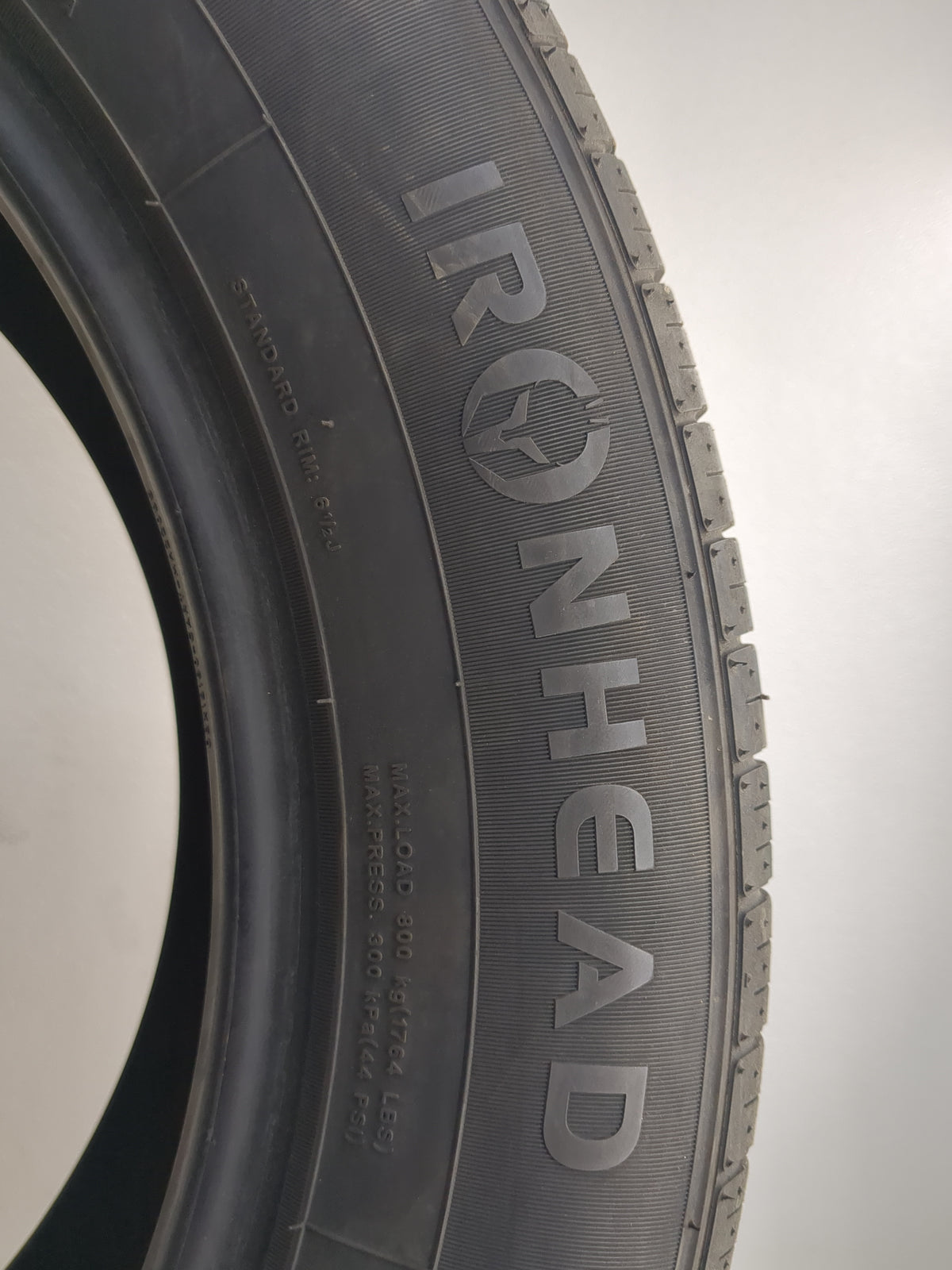 Used Tire 225/65R18 IRONHEAD REFLEX IHO1 100H - Tread Depth 8/32 - Oemusedautoparts1.com