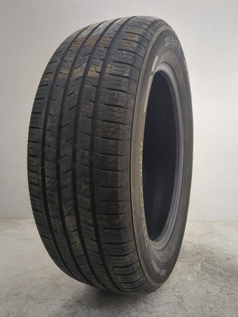 compare product Used Tire 225/65R18 IRONHEAD REFLEX IHO1 100H - Tread Depth 8/32