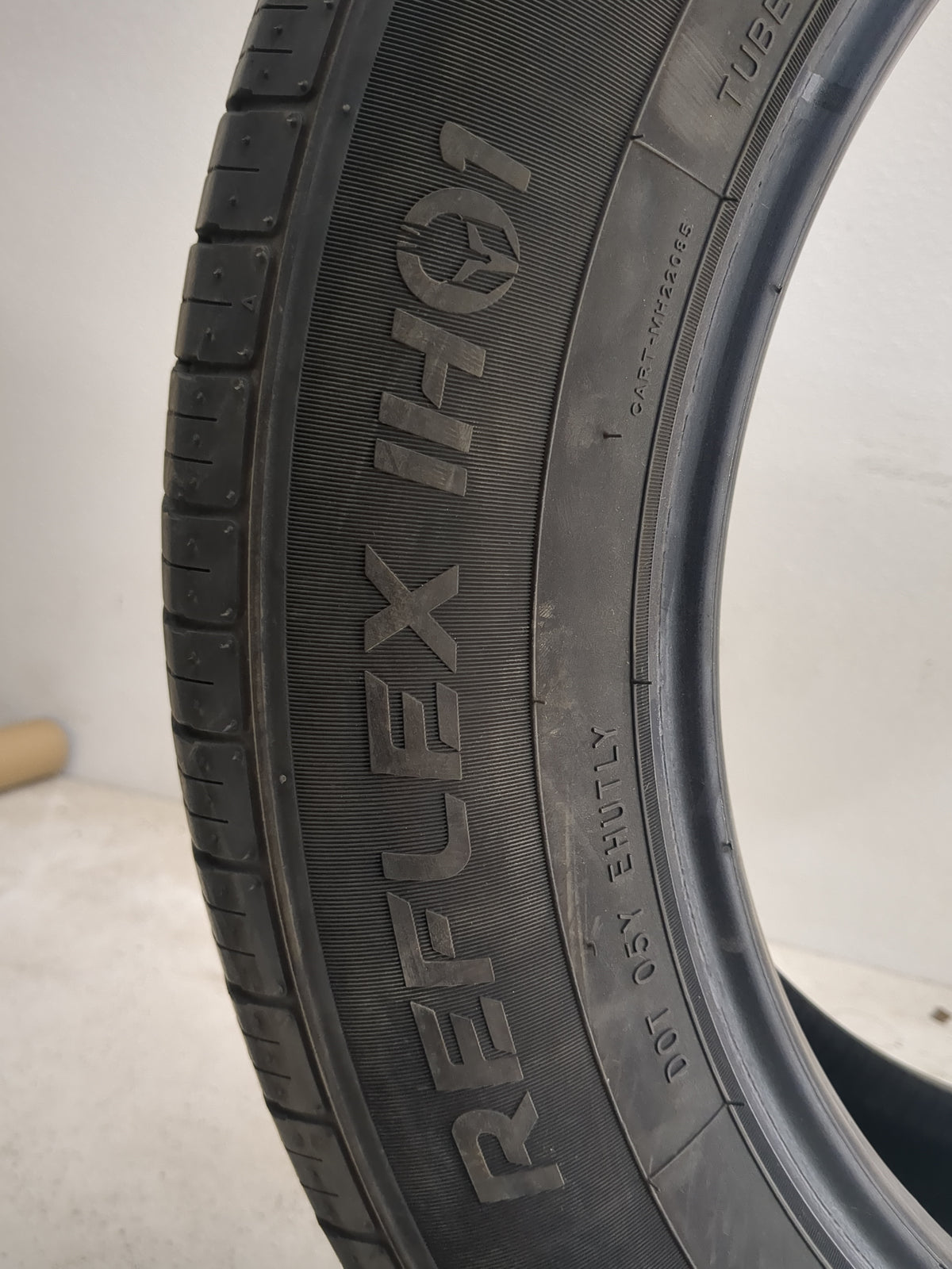 Used Tire 225/65R18 IRONHEAD REFLEX IHO1 100H - Tread Depth 8/32 - Oemusedautoparts1.com
