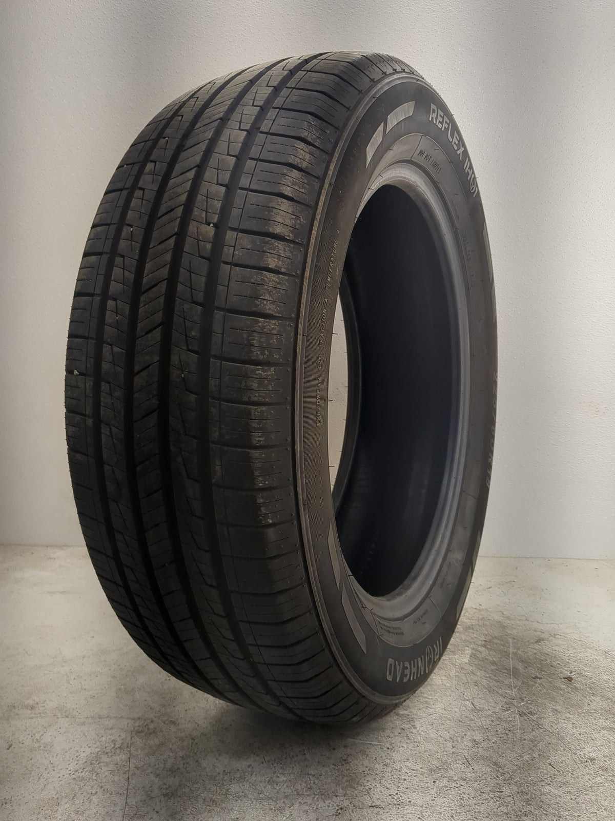 Used Tire 25/60R18 IRONHEAD REFLEX IHO1 100H - Tread Depth 9.5/32 - Oemusedautoparts1.com
