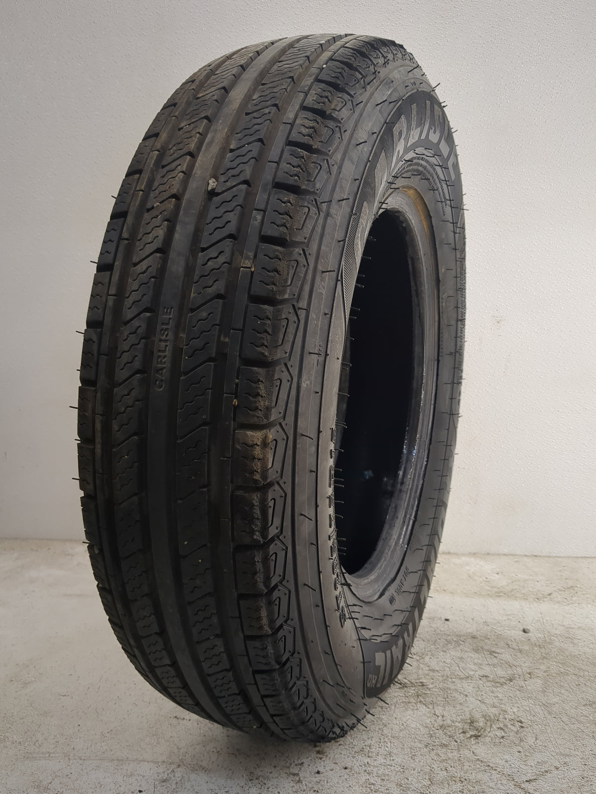 Used Tire ST205/75R15 CARLILE RADIAL HD 97V - Tread Depth 11/32 - Oemusedautoparts1.com