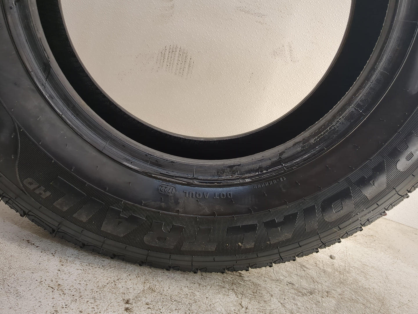 Used Tire ST205/75R15 CARLILE RADIAL HD 97V - Tread Depth 11/32 - Oemusedautoparts1.com
