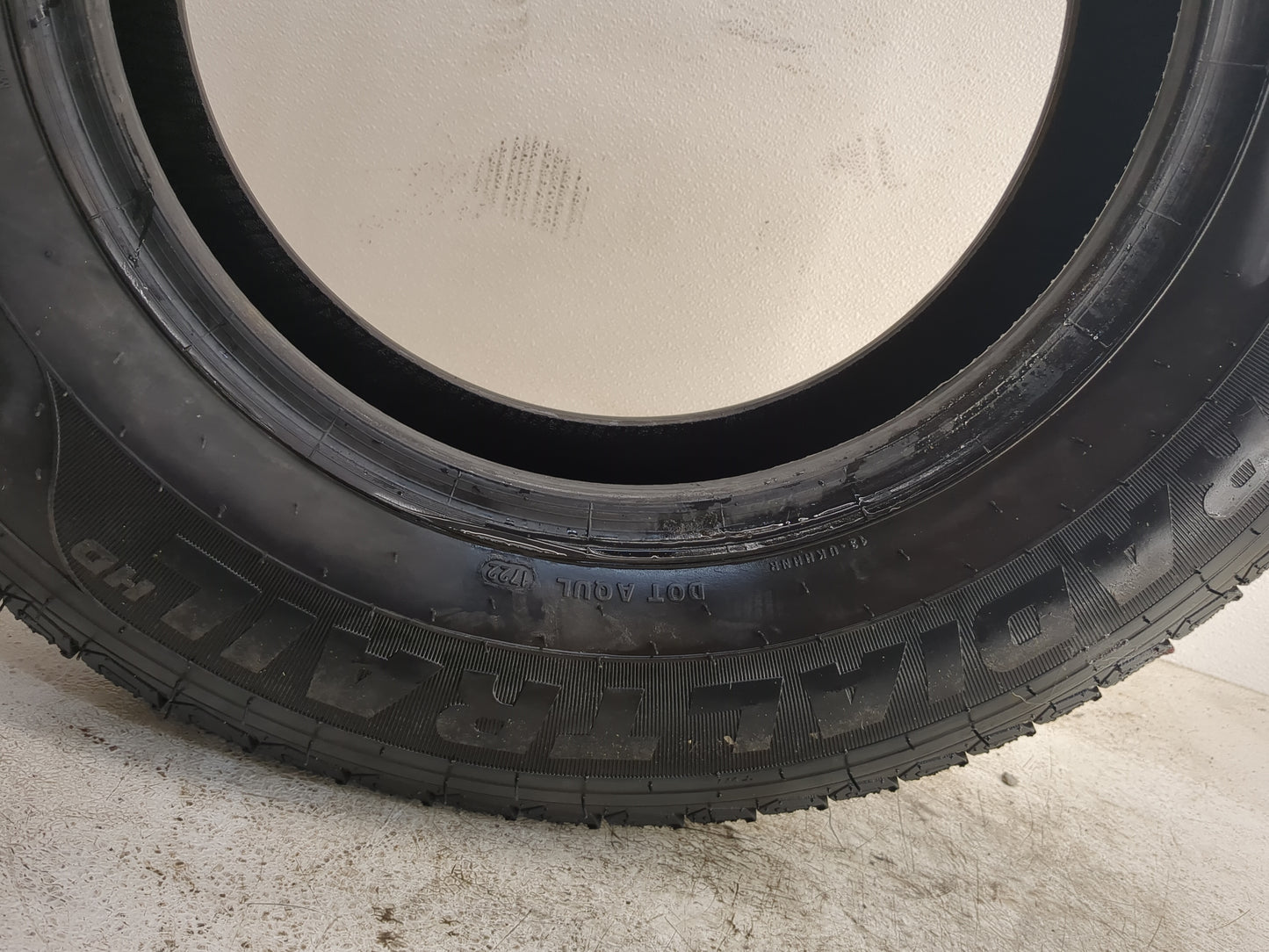 Used Tire ST205/75R15 CARLILE RADIAL HD 97V - Tread Depth 11/32 - Oemusedautoparts1.com