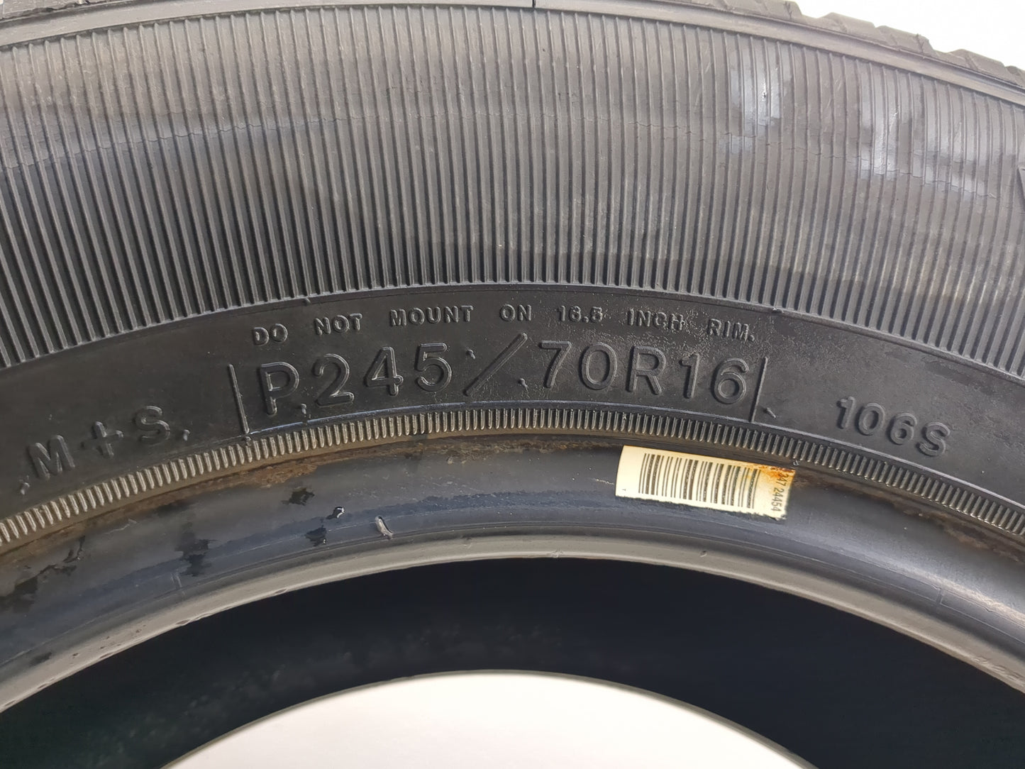 Used Tire P245/70R16 GOODYEAR WRANGLER SR-A 106S - Tread Depth 14/32 - Oemusedautoparts1.com