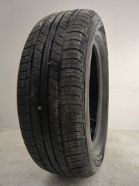Used Tire P215/60R16 NEXEN CLASSE PREMIERE CP672 95H - Tread Depth 10.5/32 - Oemusedautoparts1.com