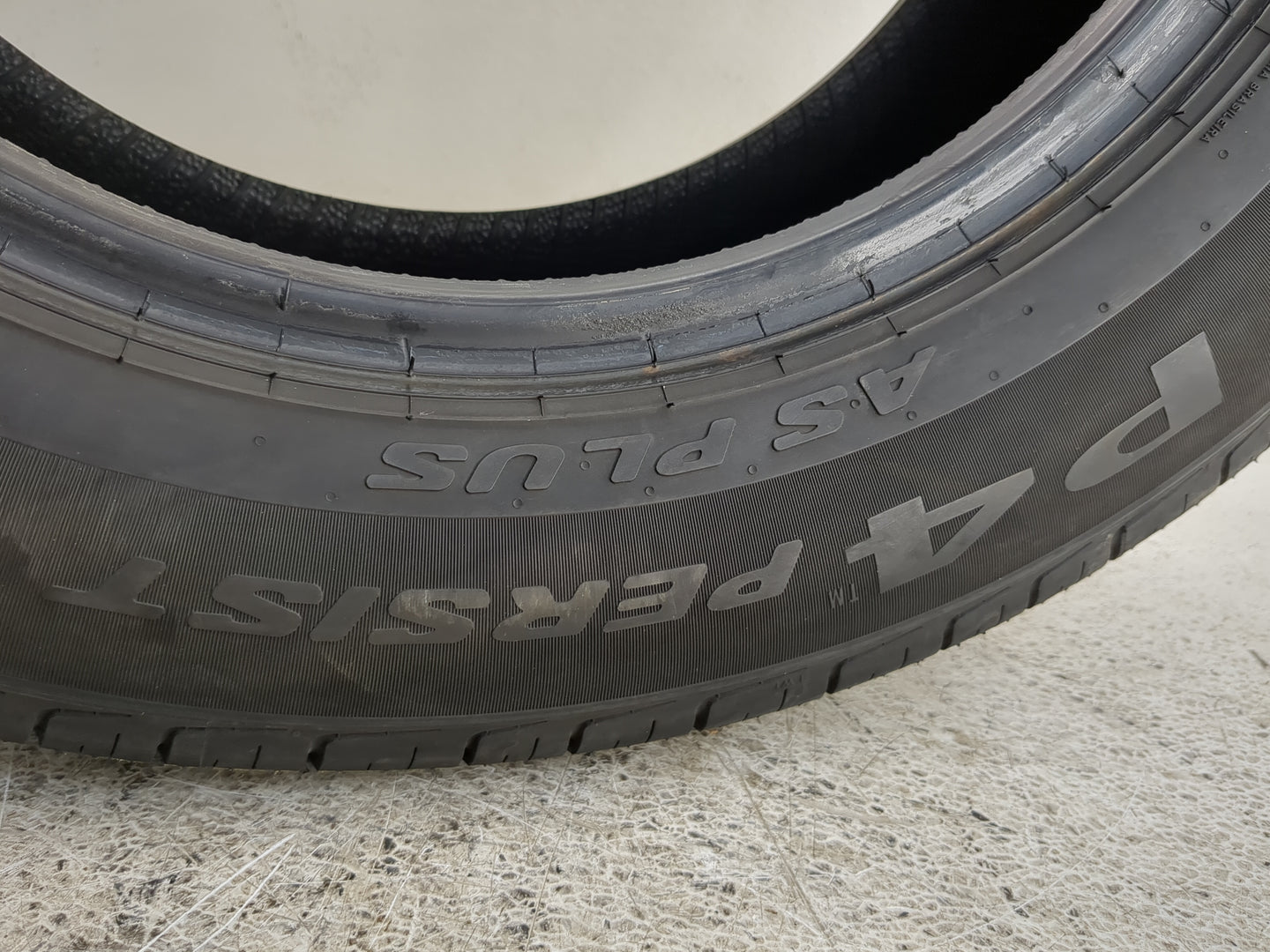 Used Tire 195/65R15 FIRELLI P4 PERSISA 91H - Tread Depth 9.5/32 - Oemusedautoparts1.com