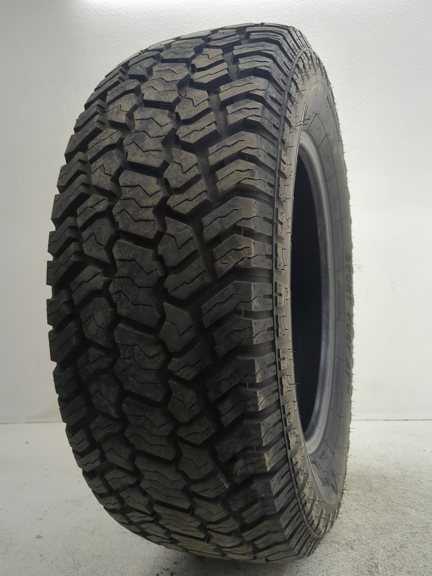 Used Tire 265/65R18 DORADO SPORT FURY AT 114T - Tread Depth 13.5/32 - Oemusedautoparts1.com