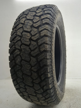 compare product Used Tire 265/65R18 DORADO SPORT FURY AT 114T - Tread Depth 13.5/32