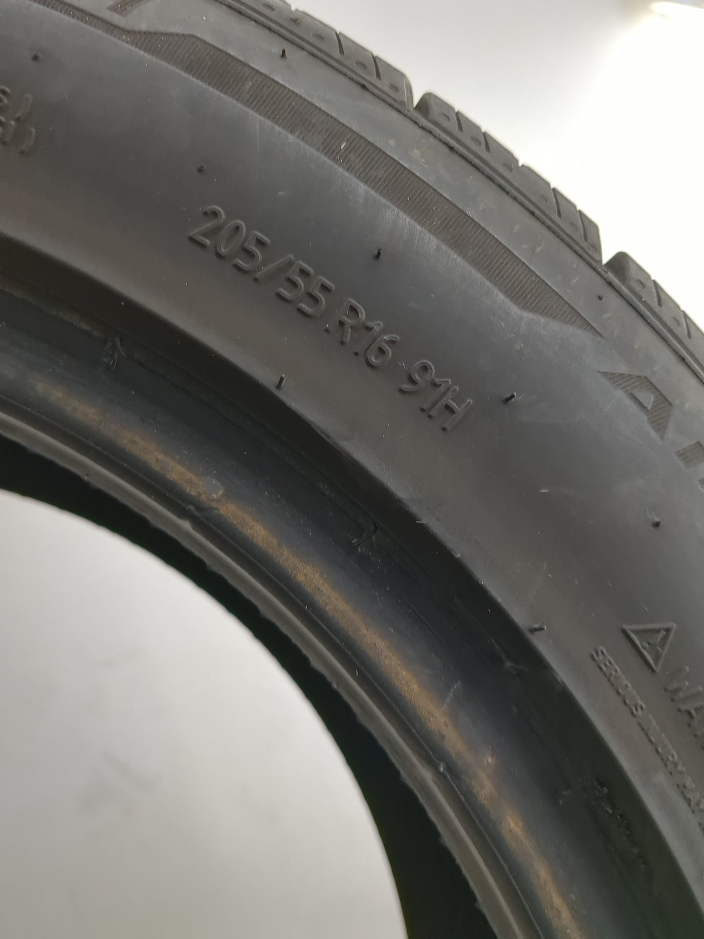 Used Tire 205/55R16 BFGOODRICH 205/55R16 91H - Tread Depth 8/32 - Oemusedautoparts1.com