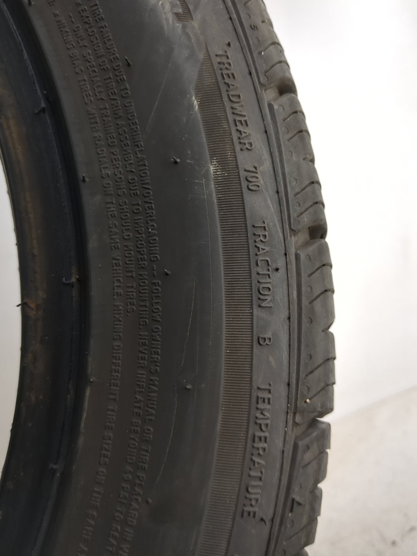 Used Tire 205/55R16 BFGOODRICH 205/55R16 91H - Tread Depth 8/32 - Oemusedautoparts1.com