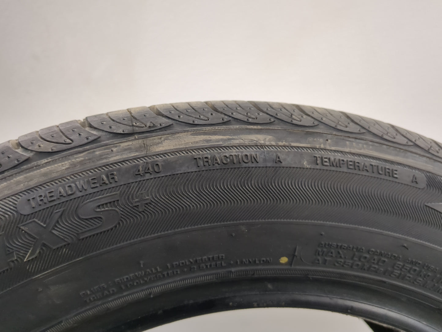 Used Tire 215/55R16 SOLAR 4XS+ 93H - Tread Depth 9/32 - Oemusedautoparts1.com
