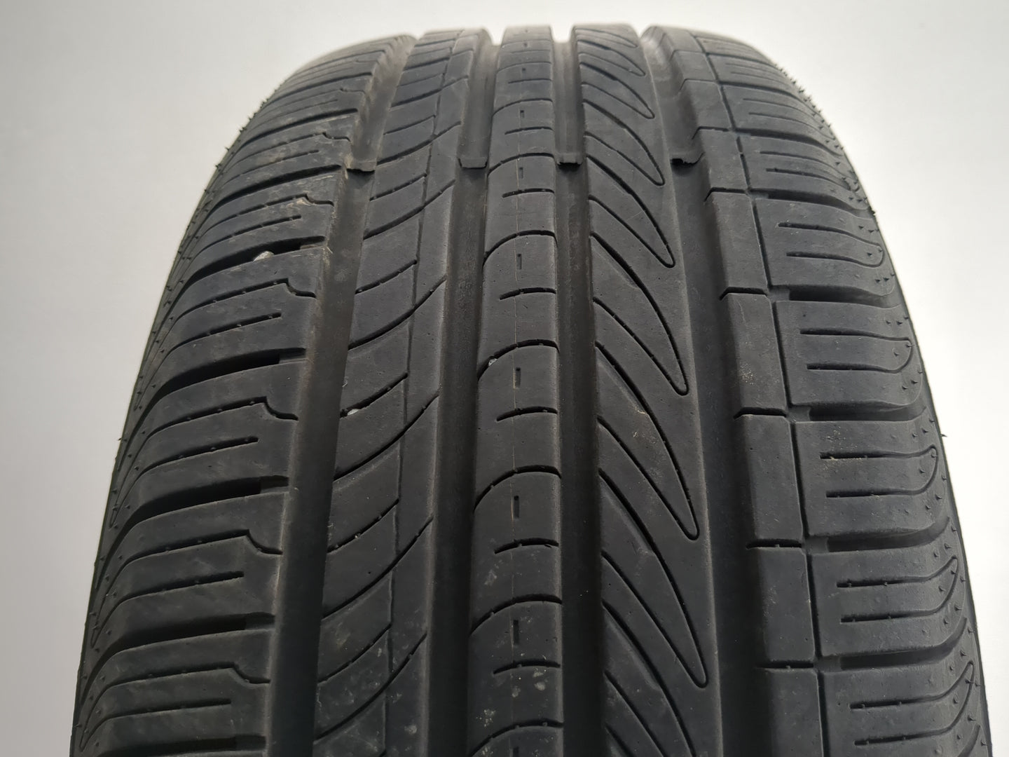 Used Tire 215/55R16 SOLAR 4XS+ 93H - Tread Depth 9/32 - Oemusedautoparts1.com