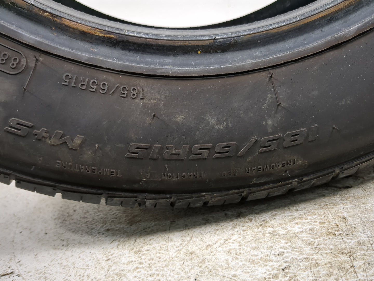 Used Tire 185/65R15 MASTERCRAFT STRATUS AS 88H - Tread Depth 8/32 - Oemusedautoparts1.com
