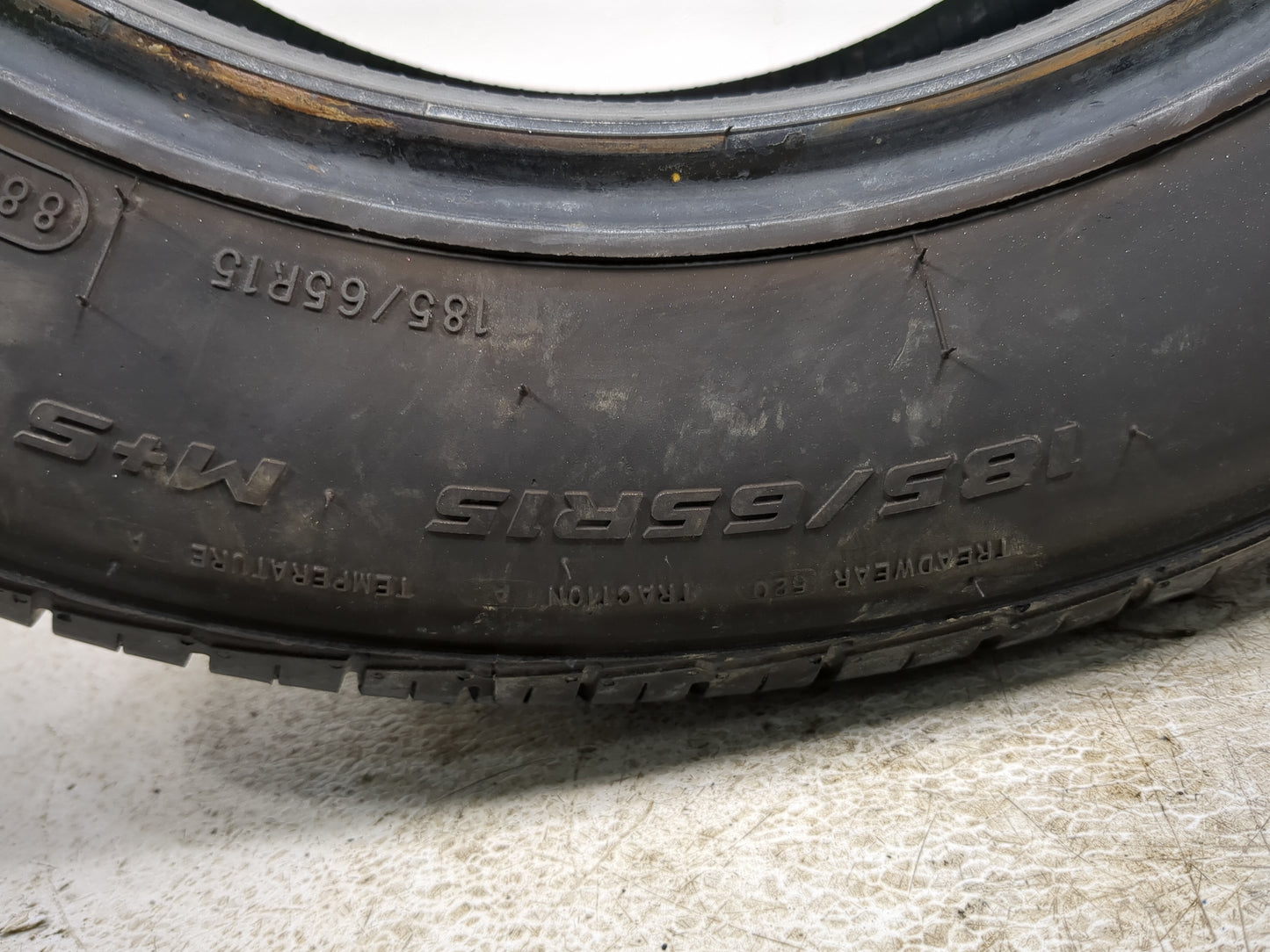 Used Tire 185/65R15 MASTERCRAFT STRATUS AS 88H - Tread Depth 8/32 - Oemusedautoparts1.com