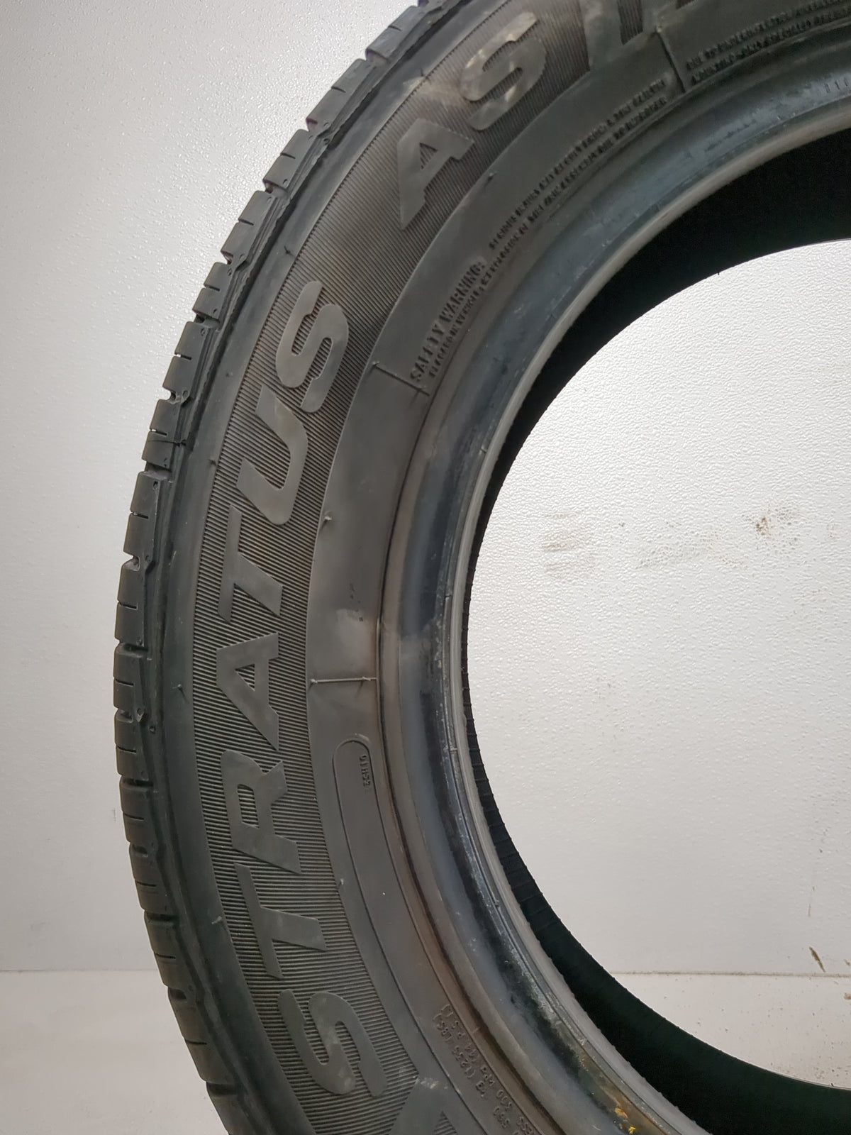 Used Tire 185/65R15 MASTERCRAFT STRATUS AS 88H - Tread Depth 8/32 - Oemusedautoparts1.com
