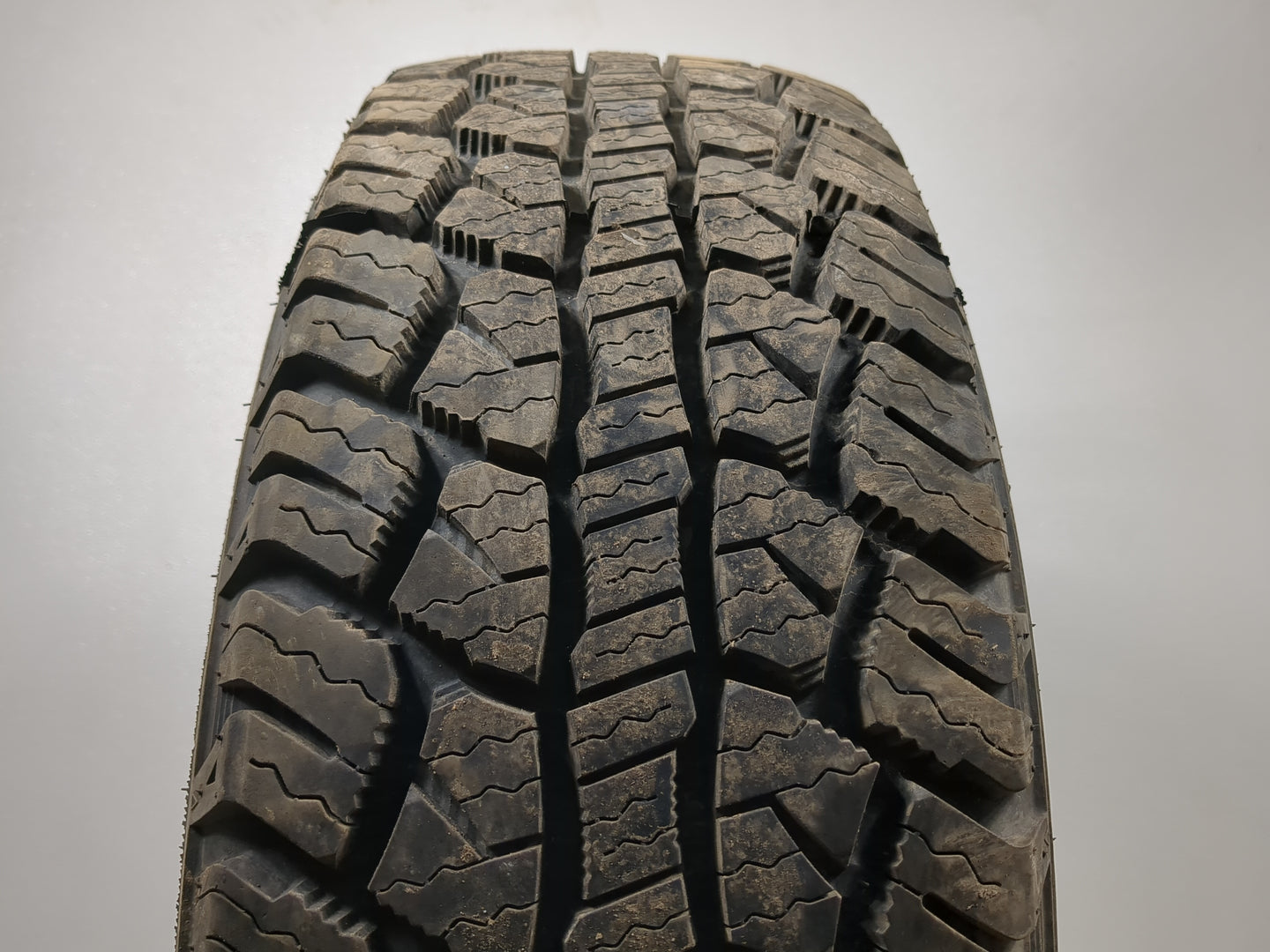Used Tire 235/70R16 TRAVELSTAR ECOPATH A/T 106T - Tread Depth 7/32 - Oemusedautoparts1.com