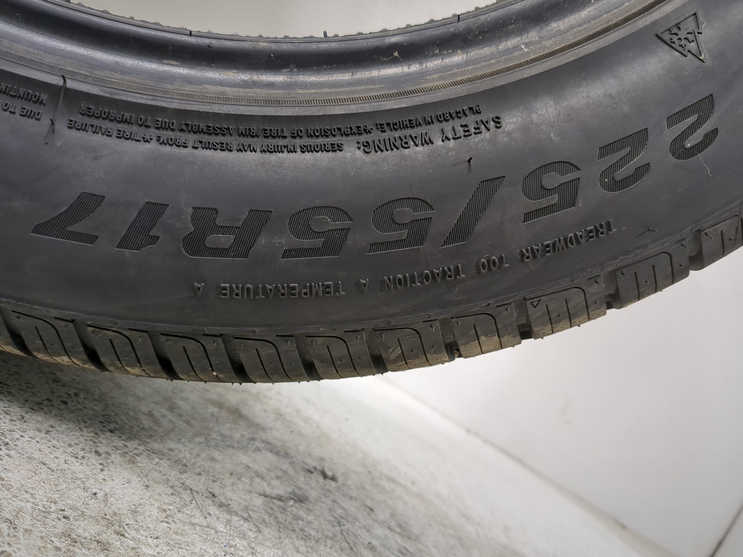 Used Tire 225/55R17 FORTUNE CLIMAFLEX 4S FSR402 97V - Tread Depth 10/32 - Oemusedautoparts1.com