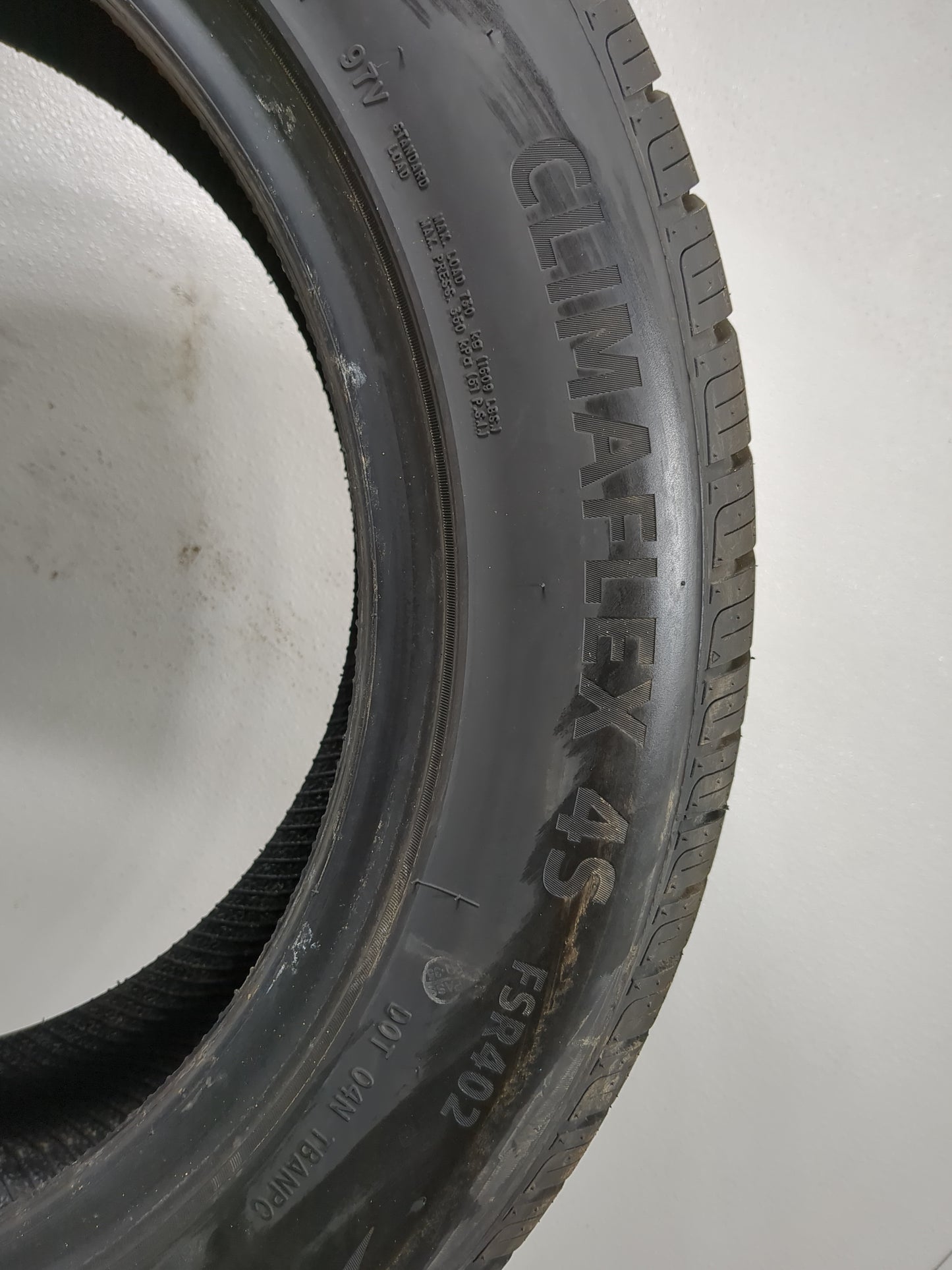 Used Tire 225/55R17 FORTUNE CLIMAFLEX 4S FSR402 97V - Tread Depth 10/32 - Oemusedautoparts1.com