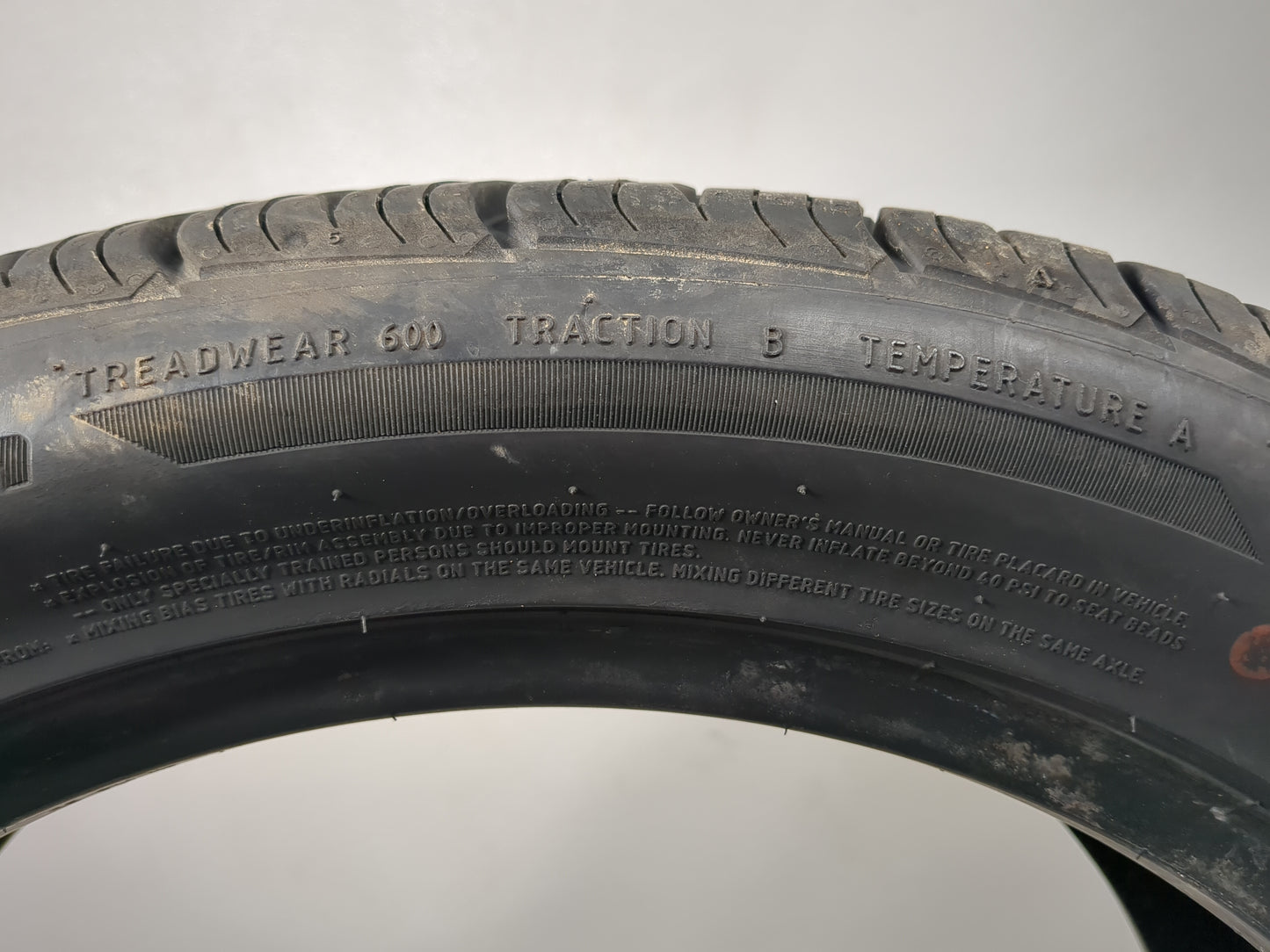 Used Tire 215/50R17 BFGOODRICH ADVANTAGE CONTROL 95V - Tread Depth 9/32 - Oemusedautoparts1.com