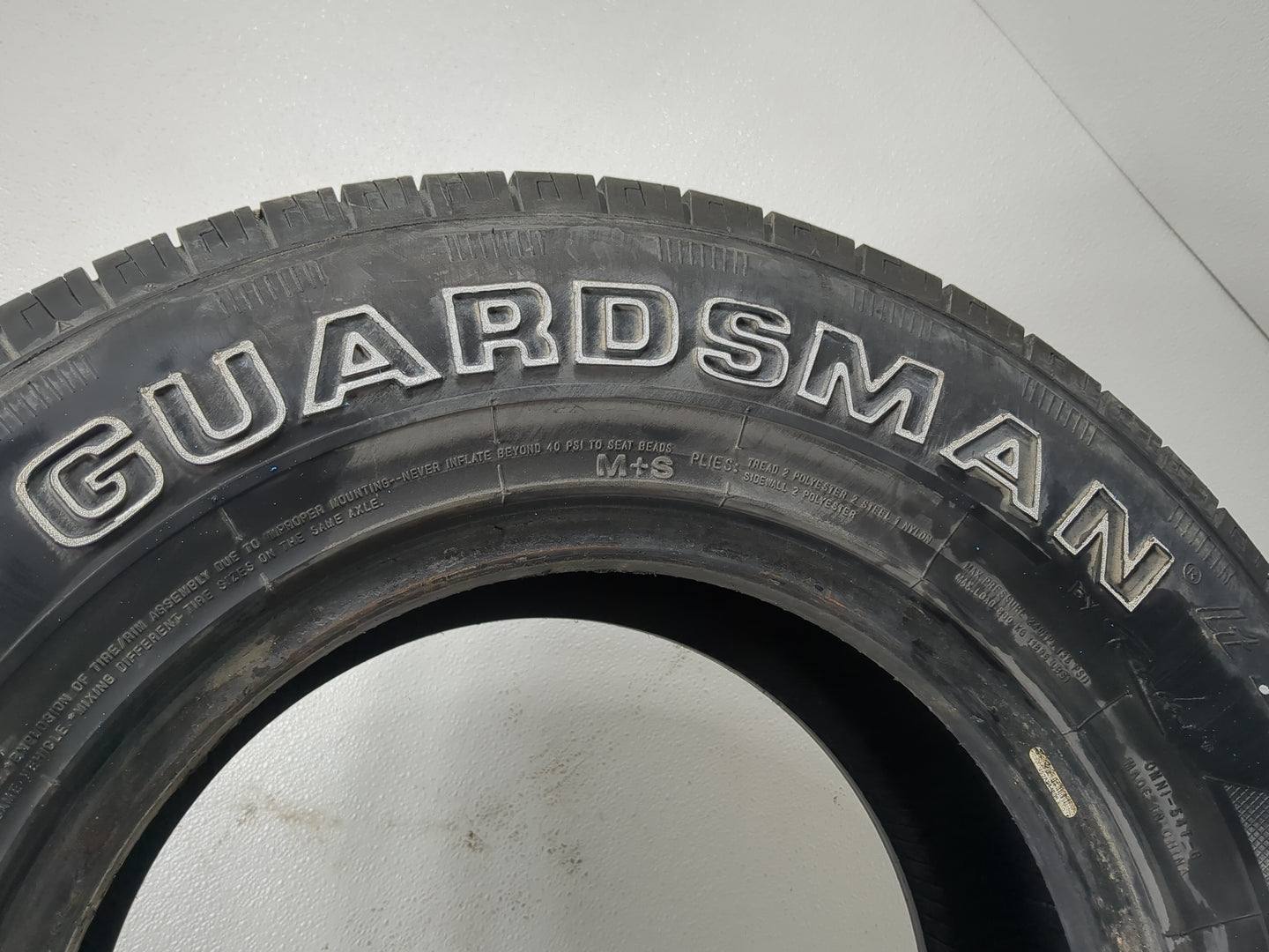 Used Tire 235/70R15 GUARDSMAN RADIAL H/T 102S - Tread Depth 7.5/32 - Oemusedautoparts1.com
