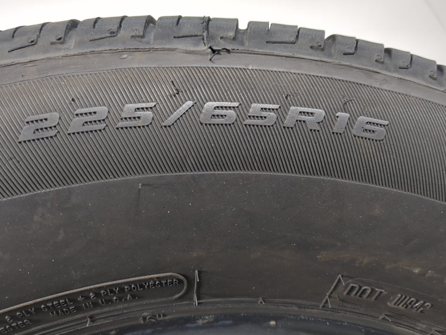 Used Tire 225/65R16 COOPER ENDEAVOR 100H - Tread Depth 8/32 - Oemusedautoparts1.com