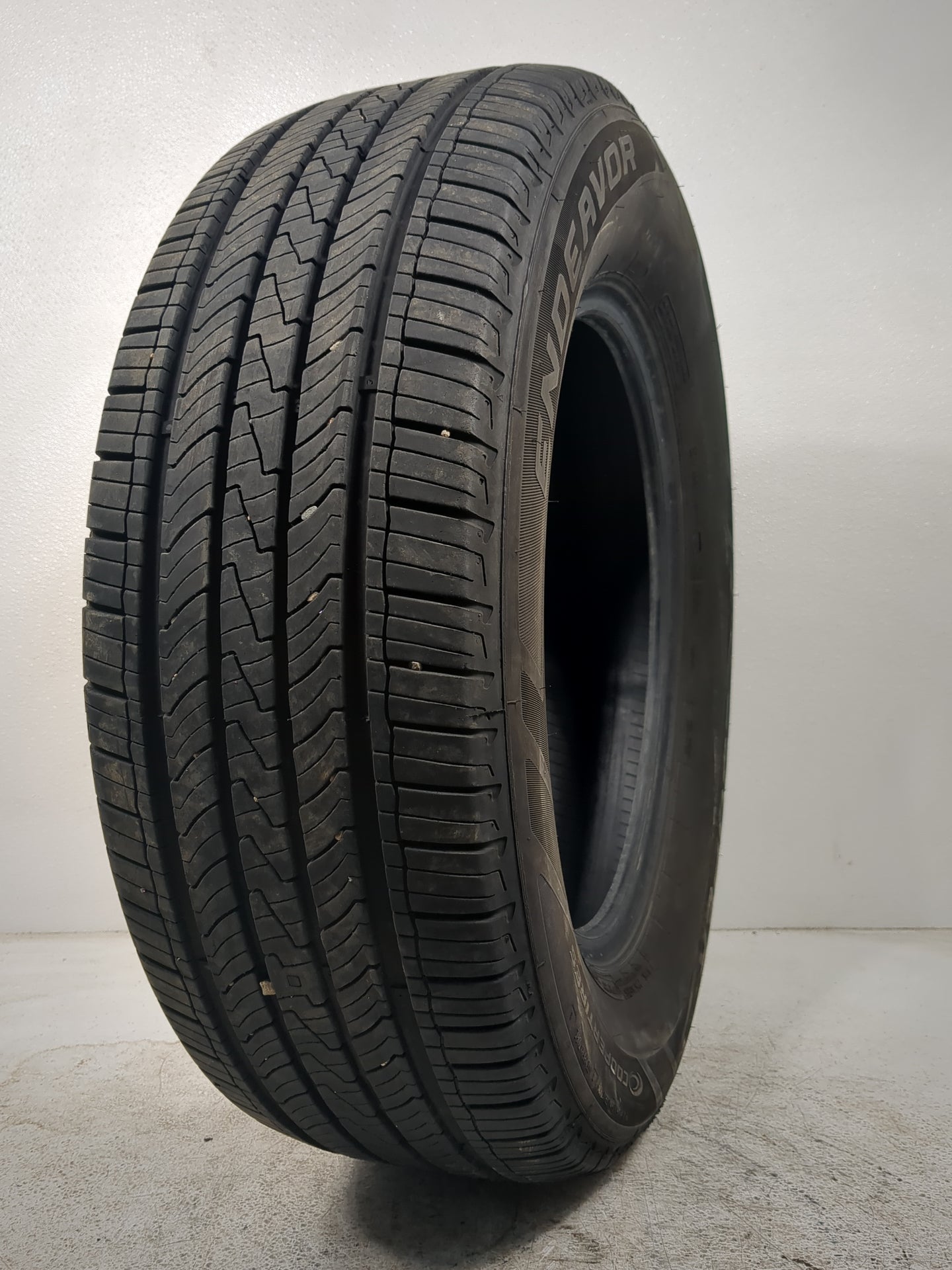 Used Tire 225/65R16 COOPER ENDEAVOR 100H - Tread Depth 8/32 - Oemusedautoparts1.com