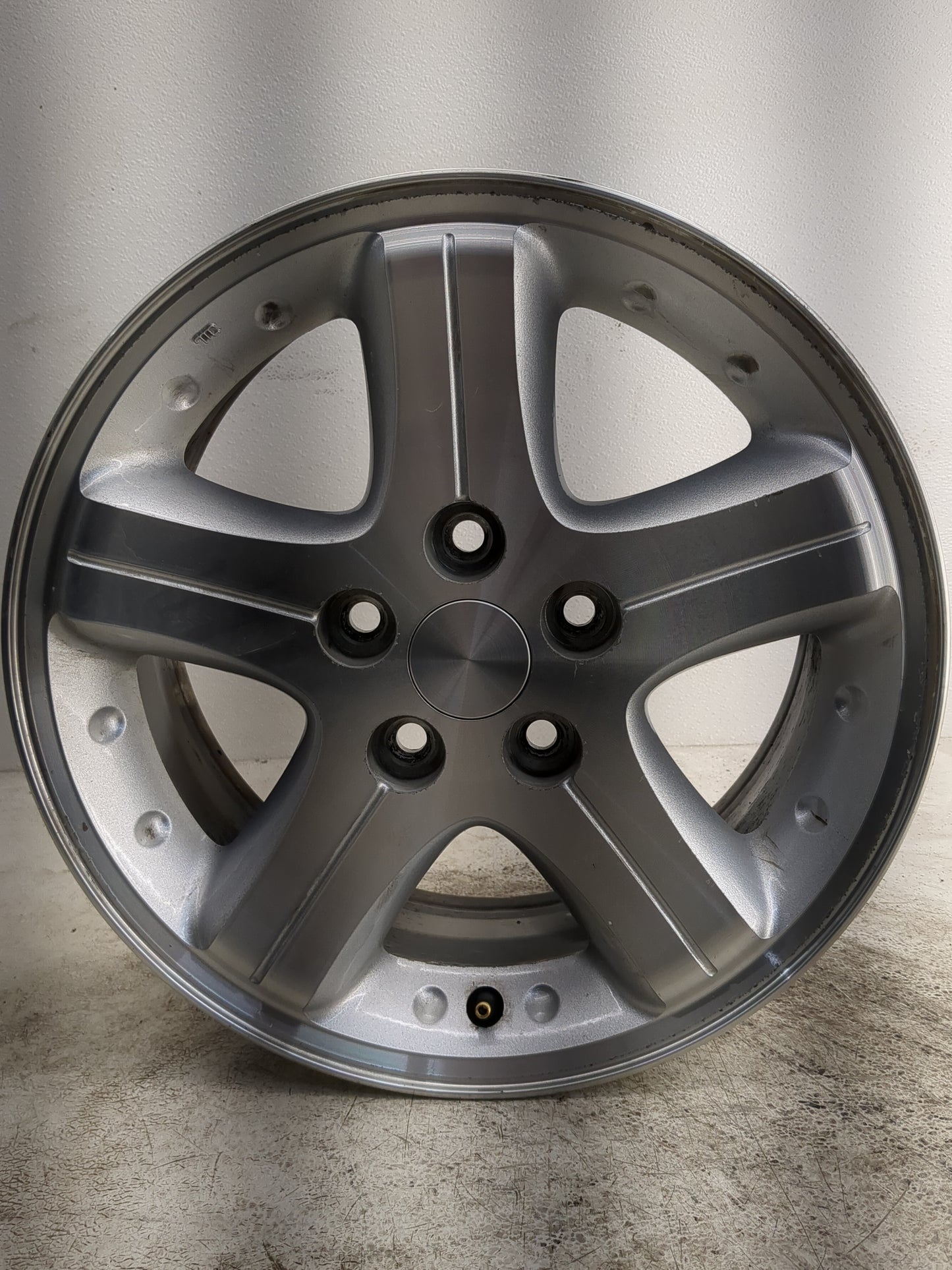 2002-2004 Dodge Intrepid Oem Wheel Rim - Oemusedautoparts1.com