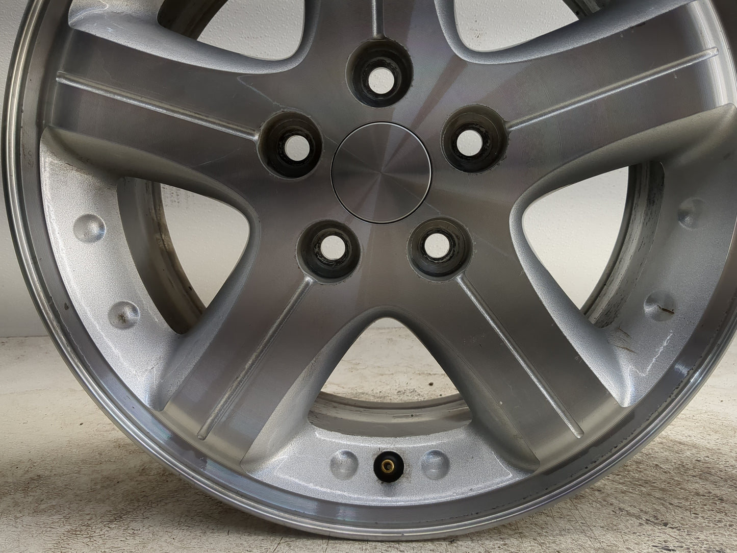 2002-2004 Dodge Intrepid Oem Wheel Rim - Oemusedautoparts1.com
