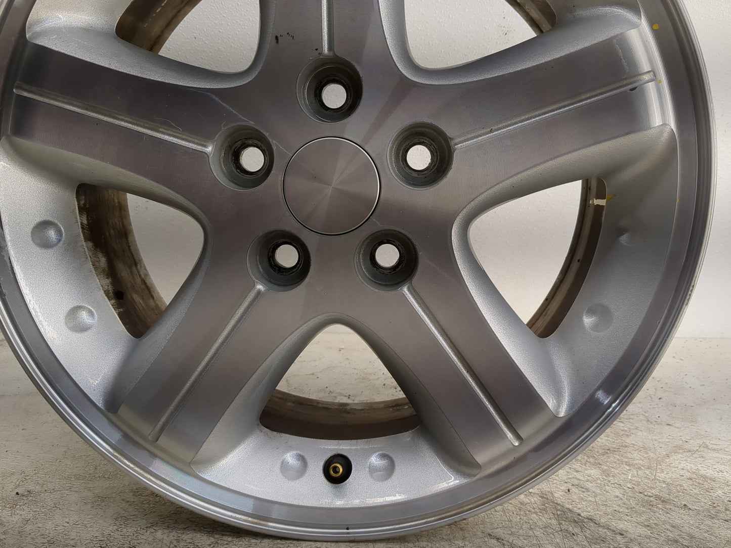 2002-2004 Dodge Intrepid Oem Wheel Rim 1253240 - Oemusedautoparts1.com