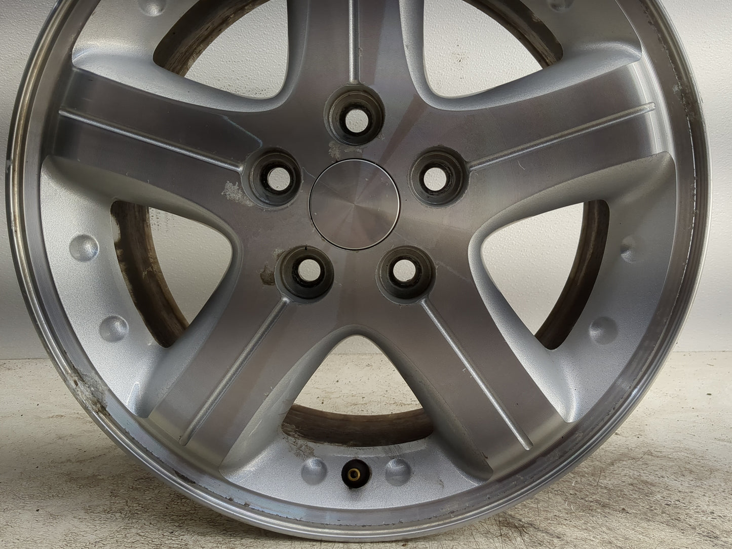 2002-2004 Dodge Intrepid Oem Wheel Rim 1253241 - Oemusedautoparts1.com