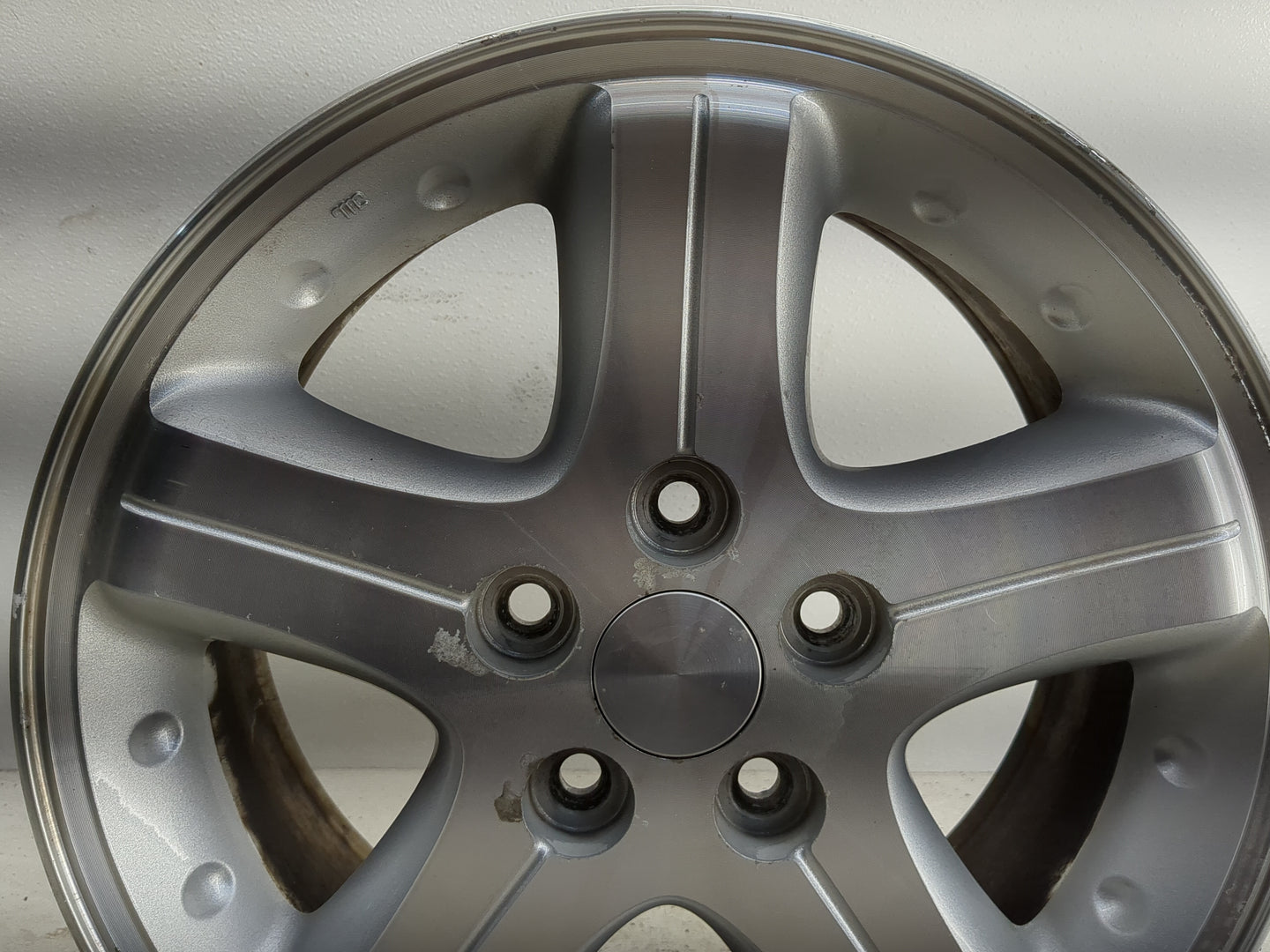 2002-2004 Dodge Intrepid Oem Wheel Rim 1253241 - Oemusedautoparts1.com