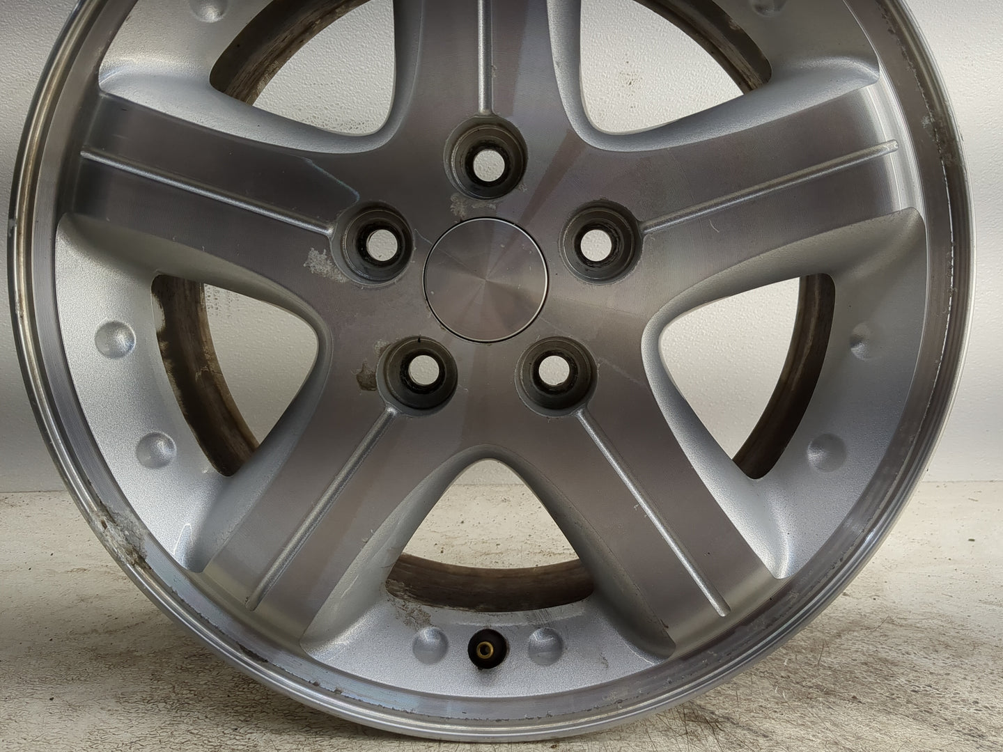 2002-2004 Dodge Intrepid Oem Wheel Rim - Oemusedautoparts1.com