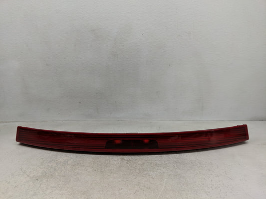 1998-2004 Dodge Intrepid Tail Light Assembly Driver Left OEM P/N:19284 3909-01A-PM 04574615 Fits OEM Used Auto Parts - Oemus