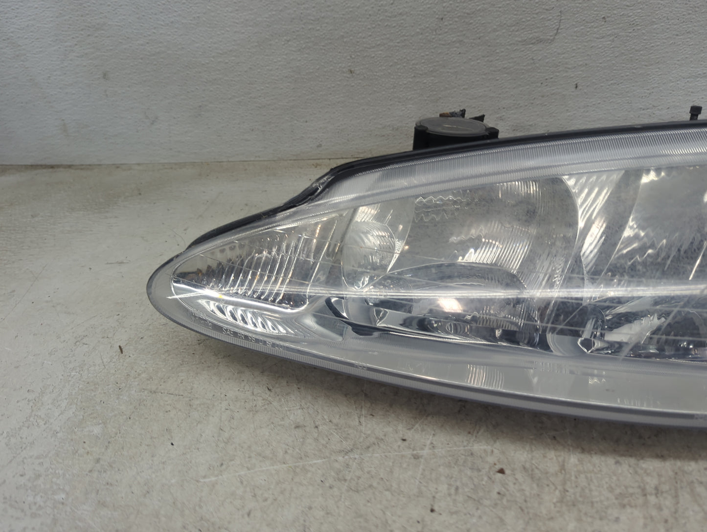 1998-2004 Dodge Intrepid Driver Left Oem Head Light Headlight Lamp 5032449 - Oemusedautoparts1.com