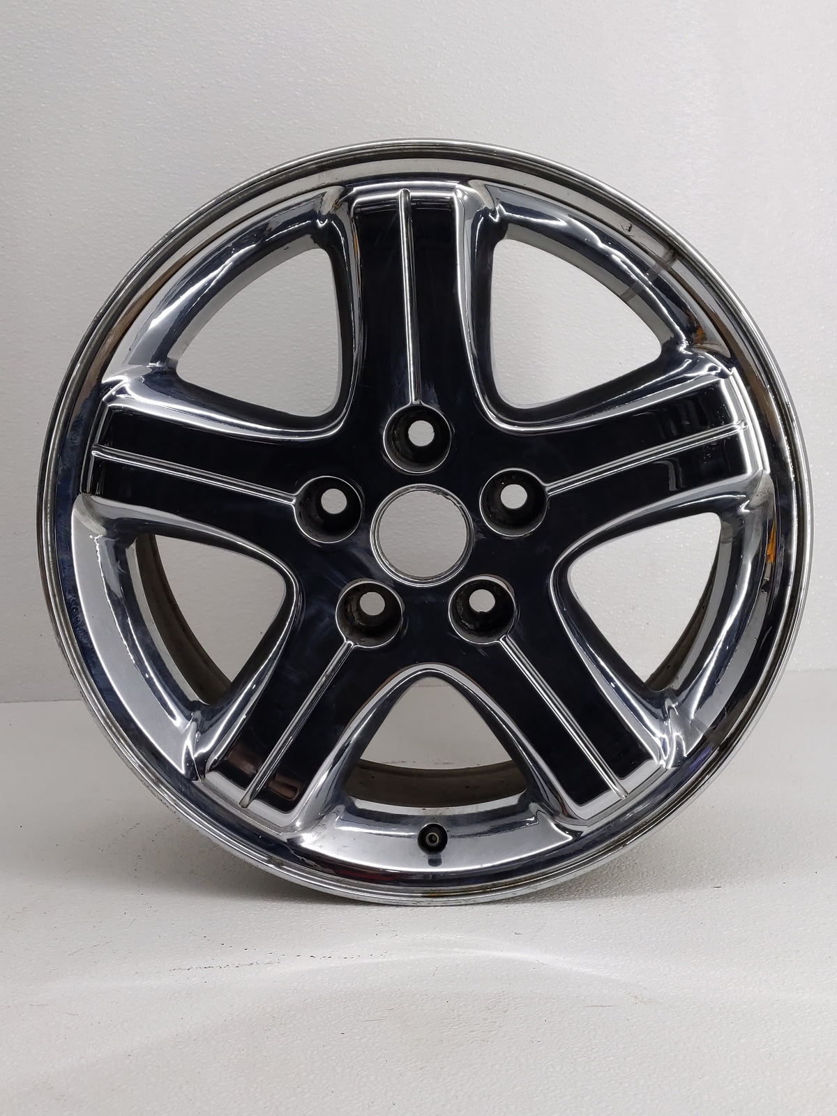 2002-2004 Dodge Intrepid Oem Wheel Rim 802222 - Oemusedautoparts1.com