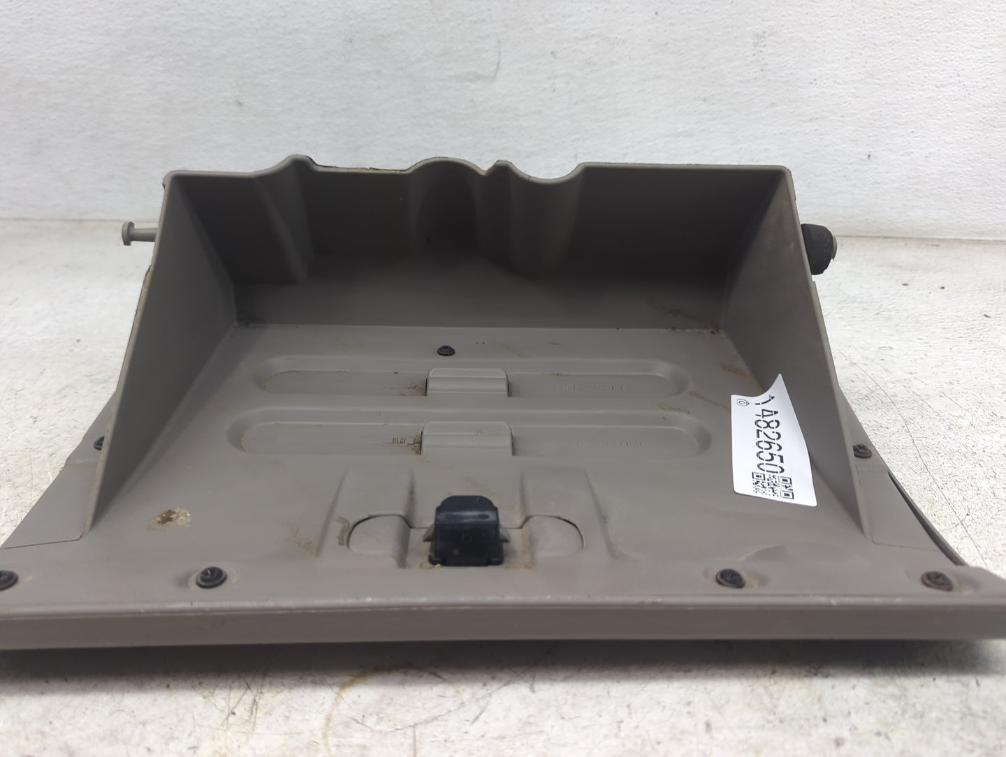 2002 Dodge Neon Passenger Glove Box Door Storage Compartment Taupe - Oemusedautoparts1.com