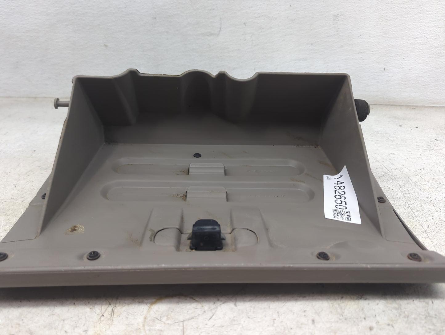 2002 Dodge Neon Passenger Glove Box Door Storage Compartment Taupe - Oemusedautoparts1.com
