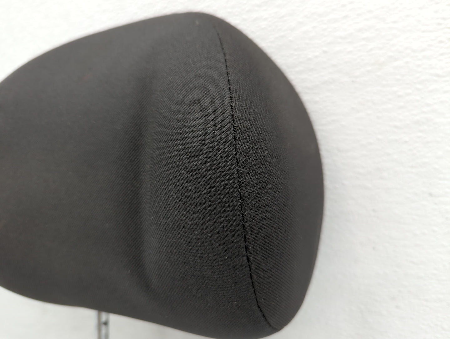 2001-2005 Dodge Neon Headrest Head Rest Front Driver Passenger Seat Black - Oemusedautoparts1.com