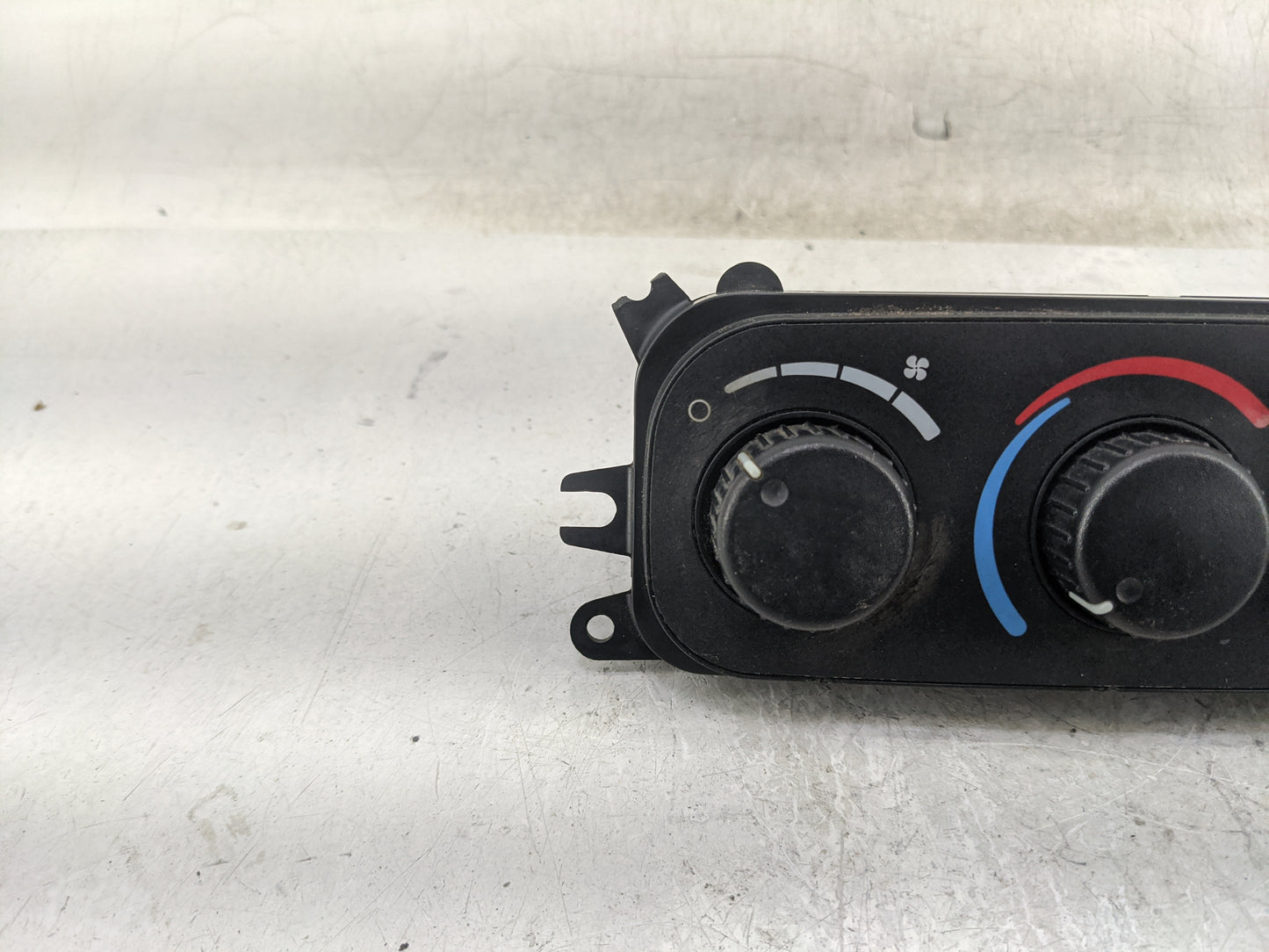 2002 Dodge Ram 1500 Climate Control Module Temperature AC/Heater Replacement P/N:55056247AD Fits OEM Used Auto Parts - Oemus