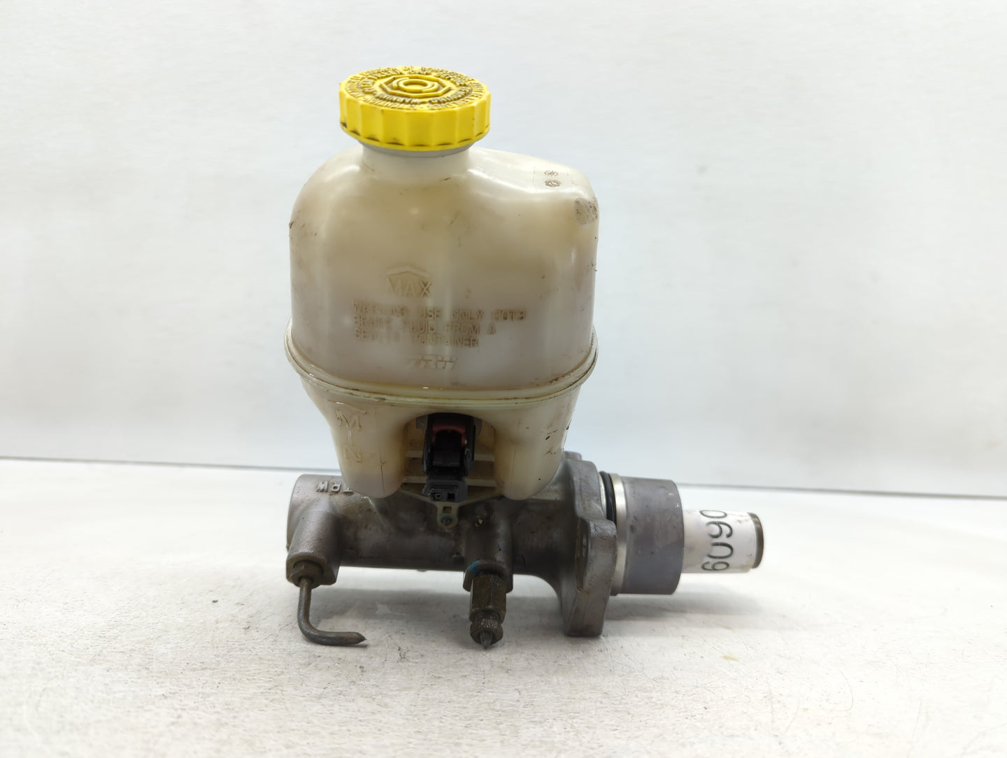 2002-2005 Dodge Ram 1500 Brake Master Cylinder - Oemusedautoparts1.com