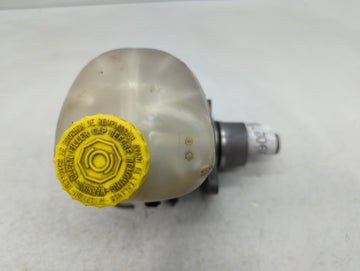 2002-2005 Dodge Ram 1500 Brake Master Cylinder