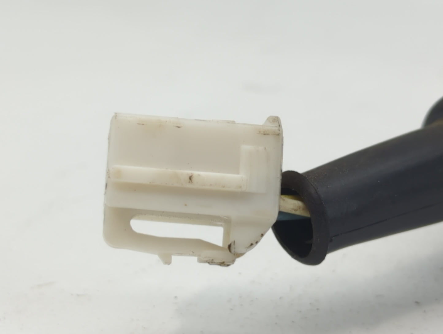 2002-2008 Dodge Ram 1500 Driver Side View Mirror - Left Door Mirror OEM Used - Oemusedautoparts1.com