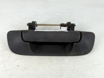 2002-2008 Dodge Ram 1500 Driver Front Left Door Handle Exterior Assembly - Oemusedautoparts1.com